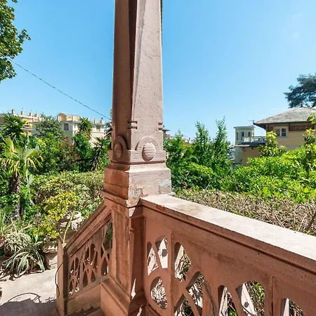 Amerigo Vespucci Sea View
